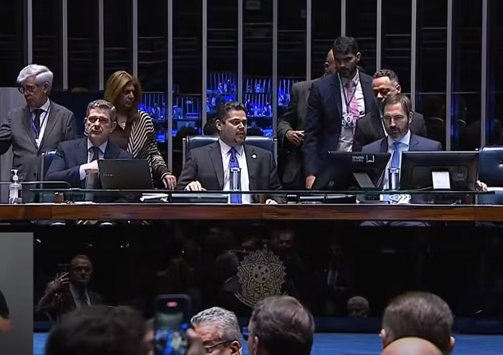 Senado aprova isenção de Imposto de Renda para trabalhadores que ganham até dois salários mínimos